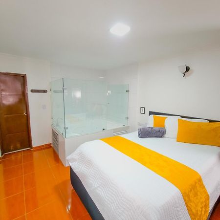 Hotel Avenida 3 Real En El Norte De Кали Экстерьер фото